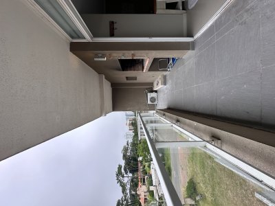 Vende apartamento en playa mansa de 1 dormitorio con parrillero, Punta del Este  - NDM24651A