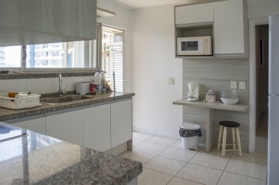 Oportunidad imperdible en primera linea a la brava, hermoso departamento. - NDM14950A