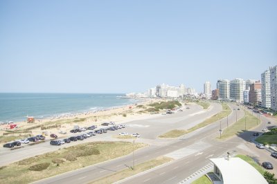 Oportunidad imperdible en primera linea a la brava, hermoso departamento. - NDM14950A