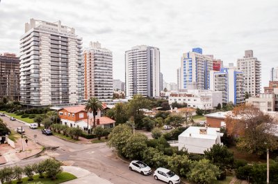 Onix Punta Del Este, departamento de 3 dormitorios en venta - NDM8325A