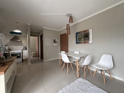 Vende apartamento en playa mansa de 1 dormitorio con parrillero, Punta del Este  - NDM24651A