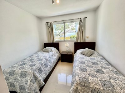 Vende Lujoso departamento de 4 suites en Brava Punta del Este - NDM20472A
