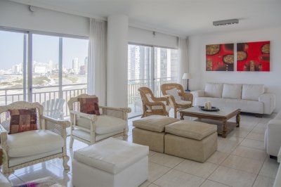 Oportunidad imperdible en primera linea a la brava, hermoso departamento. - NDM14950A