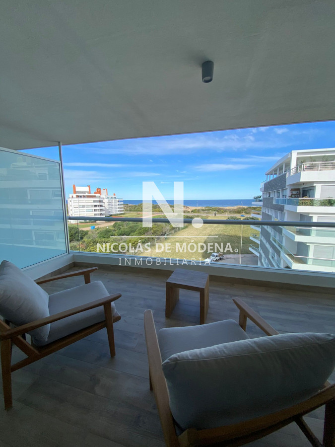 Alquiler 2 dormitorios en primera linea Playa Brava Punta del Este - NDM20820A