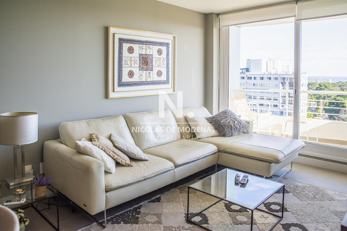 Apartamento en Venta de 2 dormitorios en Av. Roosevelt, Punta del este 