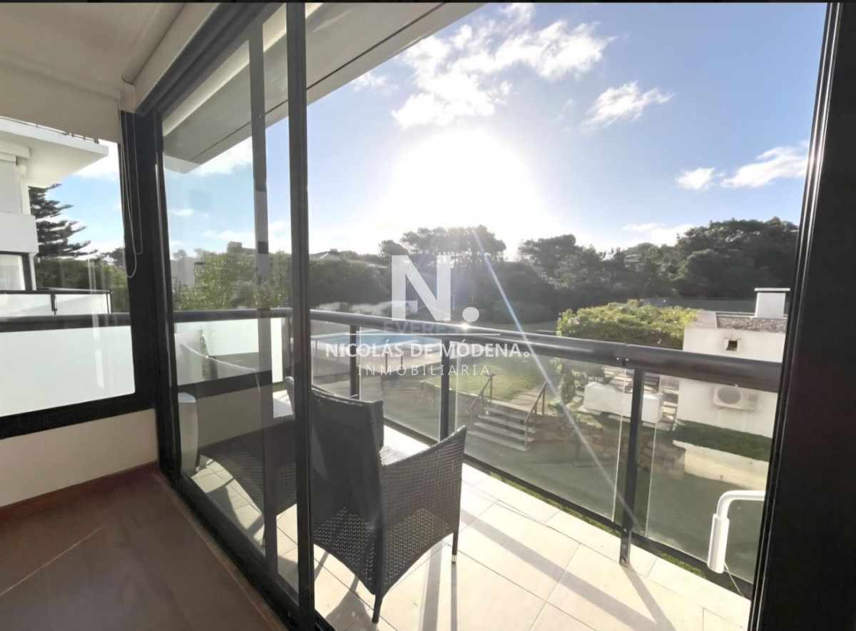 En venta apartamento duplex en Playa Brava, con vista impecable  - NDM29798A