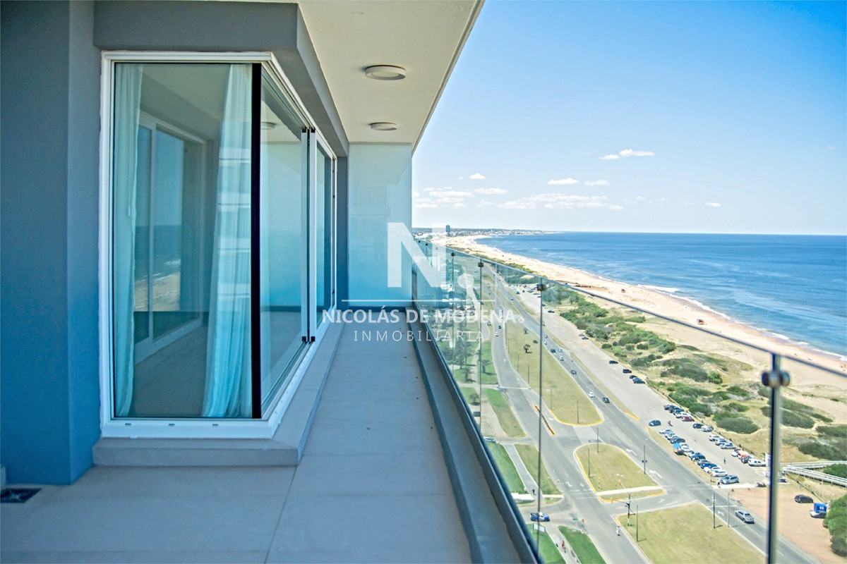 Departamento de 4 dormitorios en venta, frente al mar. Torre Le Parc IV - NDM29955A