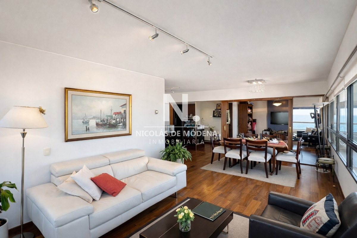 VENTA EN EDIFICIO AMALFI 3 DORMITORIOS  - NDM28983A