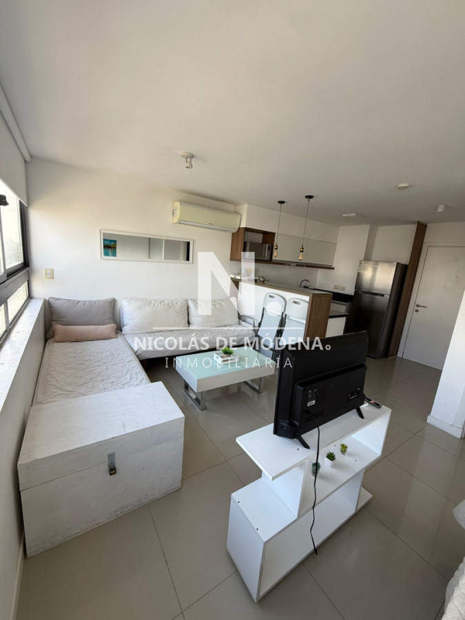 En venta apartamento monoambiente, espacioso en edificio Chronos, Brava Punta del Este - NDM29812A