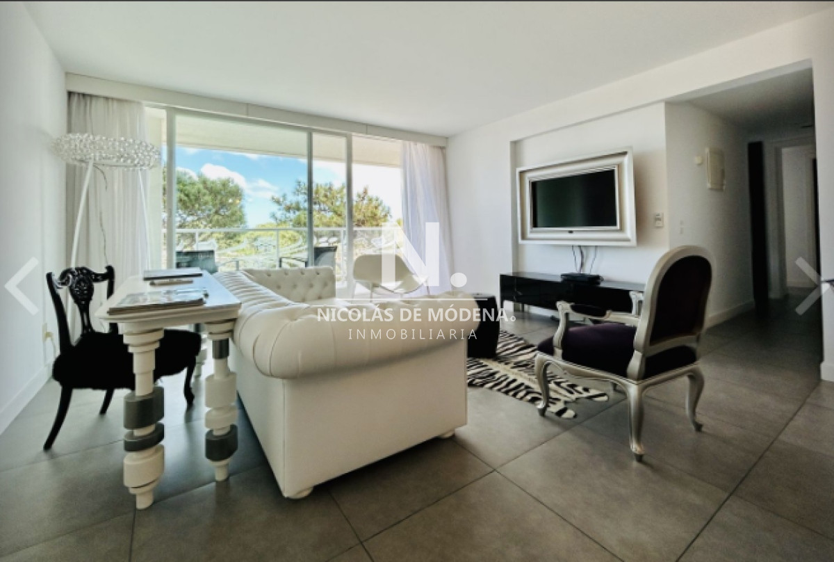 Apartamento en Venta de 2 dormitorios en Punta Del Este  - NDM20327A