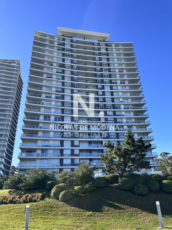 Vende departamento en Torre One II, Punta del este - NDM26692A