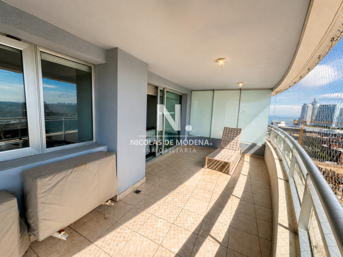 Vende apartamento de 3 dormitorios en Brava, Punta del Este  - NDM30449A
