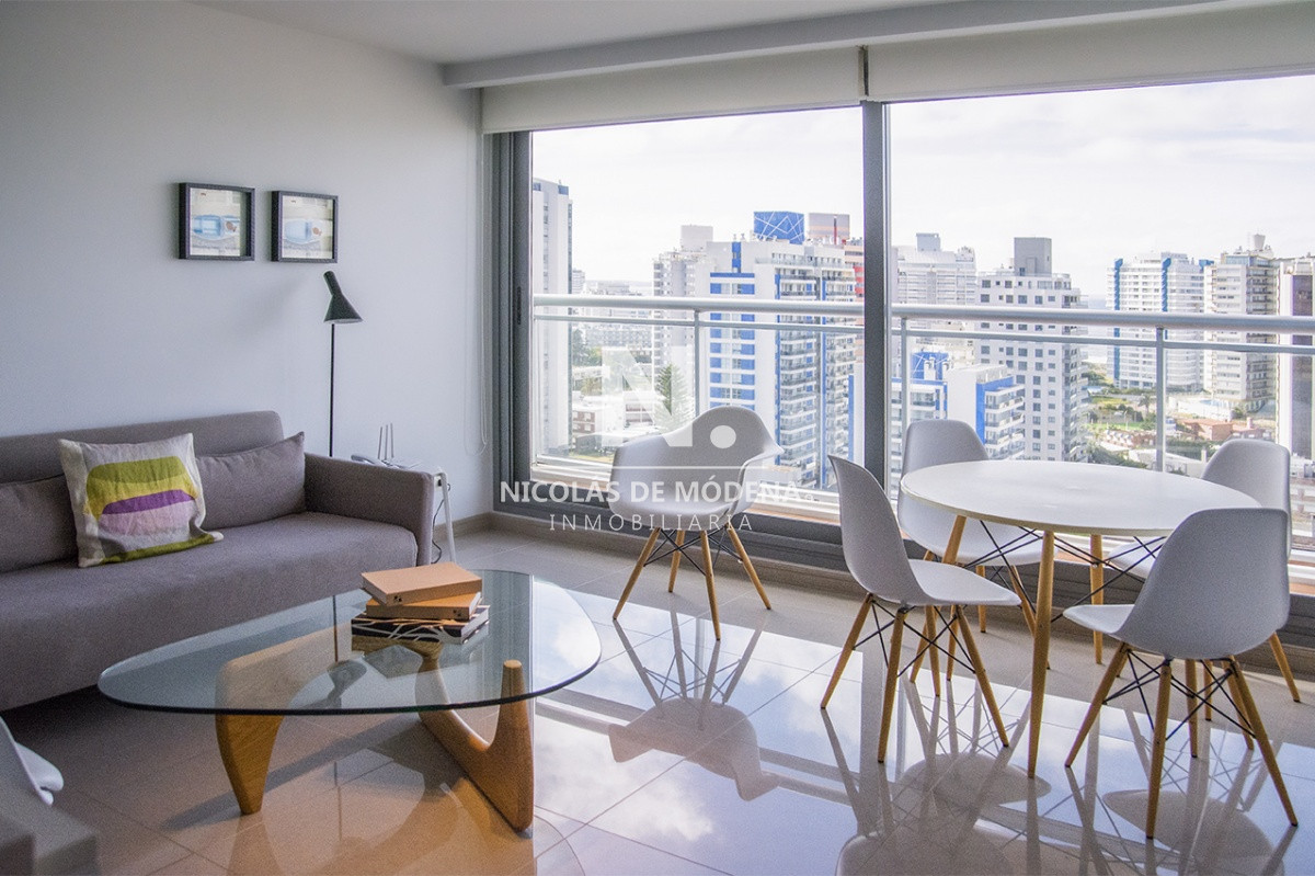 En modeno edificio con amenities, Playa Braba, Punta del Este, Torre Onix - NDM10230A