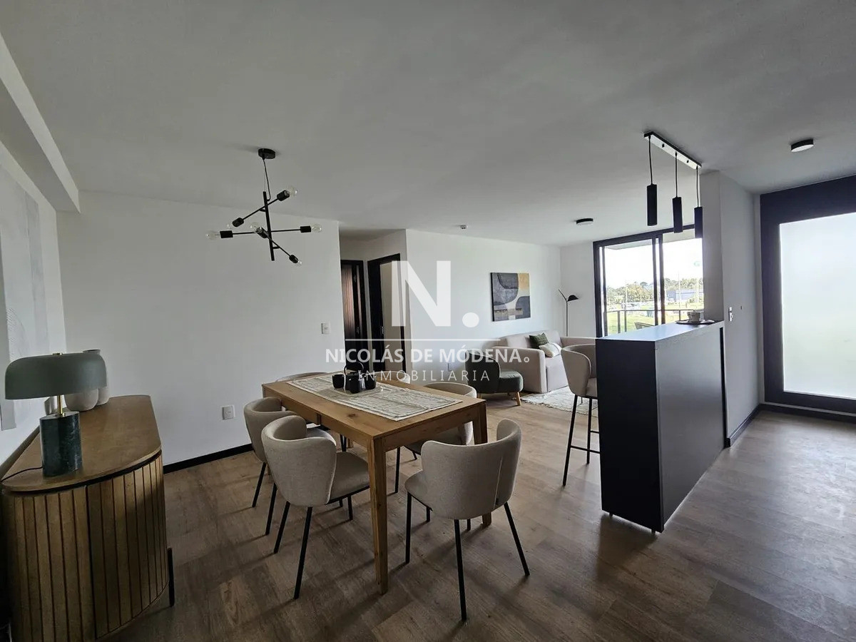 Venta Apartamento de 3 Dormitorios En Barra de Carrasco,Canelones! - NDM27698A