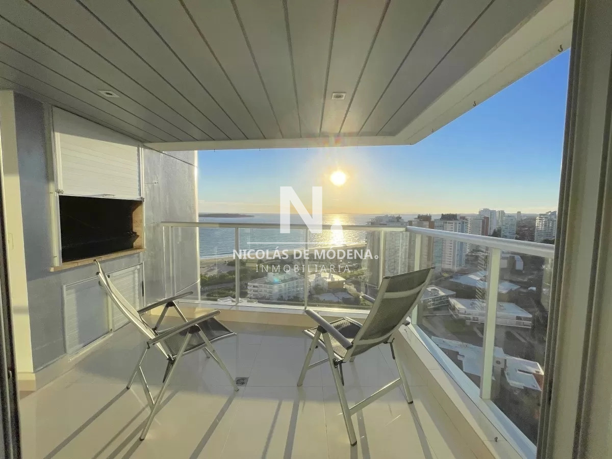 Encantador departamento con experiencia costera en edificio Miami Boulevard I 