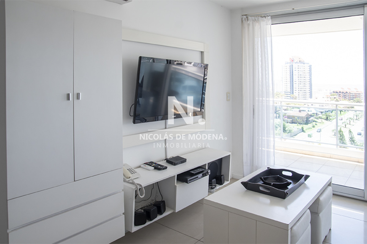 Apartamento de 1 Dormitorio en venta en zona privilegiada. Punta del Este