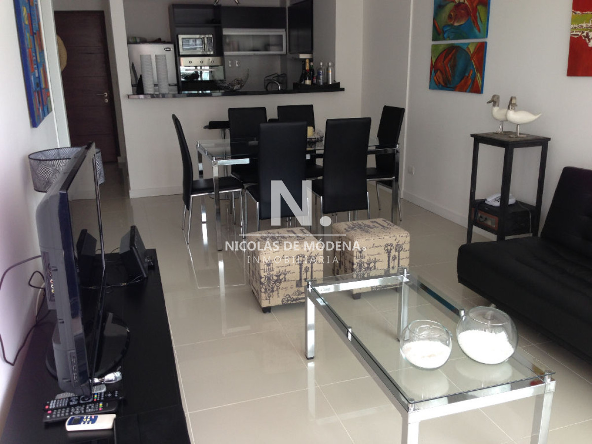 Departamento en alquiler en zona privilegiada. - NDM2268A