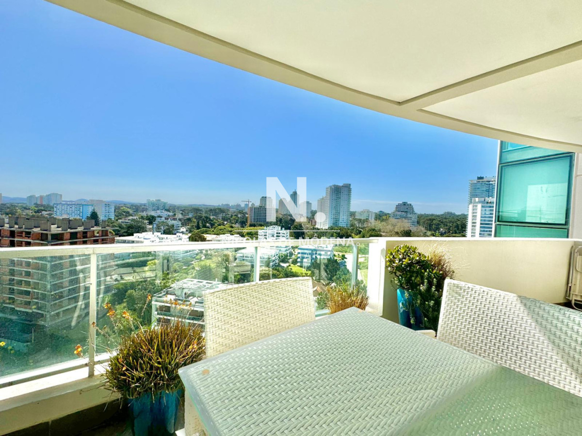 Vende apartamento con hermosa vista de 2 dormitorios en Brava, punta del Este  - NDM27590A