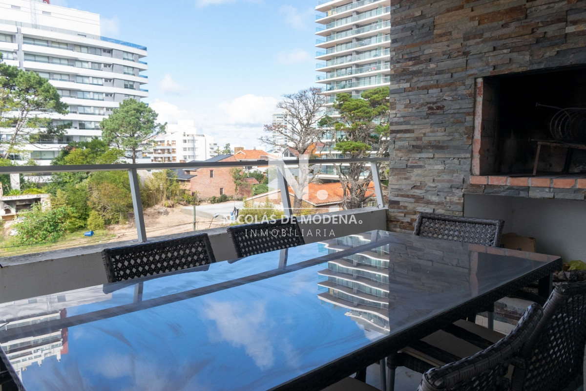 Apartamento en Brava - Punta del Este en venta de 3 dormitorios.  - NDM20961A