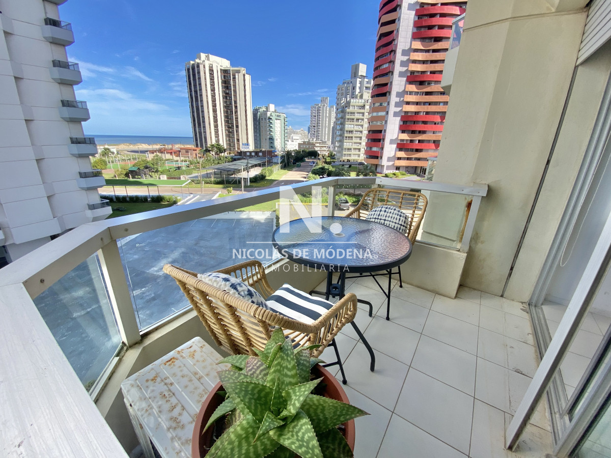 Apartamento en venta en Brava Punta del Este de 2 dormitorios. - NDM27060A