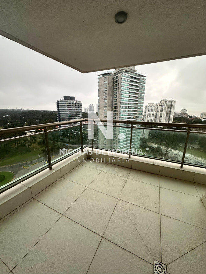 Vende apartamento de 2 dormitorios en Roosevelt, Punta del Este  - NDM24725A