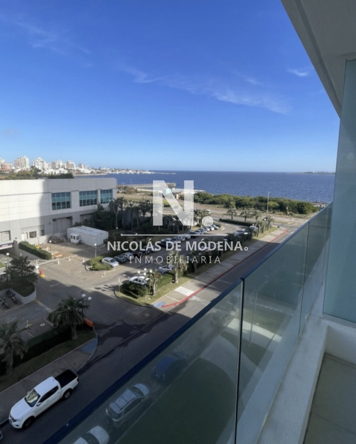En venta apartamento de 2 dormitorios en Mansa, Punta del Este  - NDM28873A