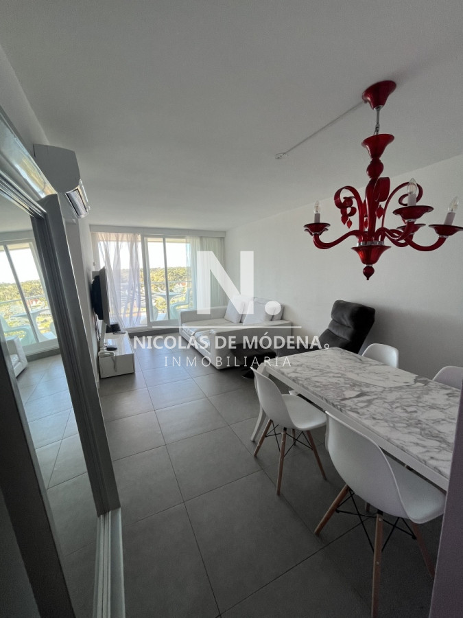 Vende apartamento de 2 dormitorios en Roosevelt Punta del Este - NDM21414A