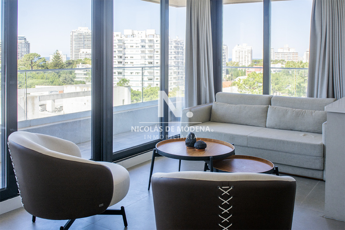 Vende apartamento de 1 dormitorio, en Aidy Grill, Punta del Este. - NDM26708A