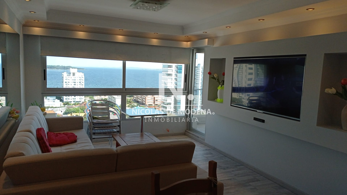 Apartamento de 2 dormitorios en venta, Reciclado. Con vista a la bahía... - NDM9718A