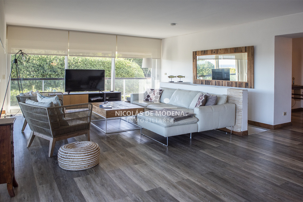 Tu Refugio Frente al Mar en Brava - Punta del Este, Departamento de 4 dormitorios en venta - NDM26956A