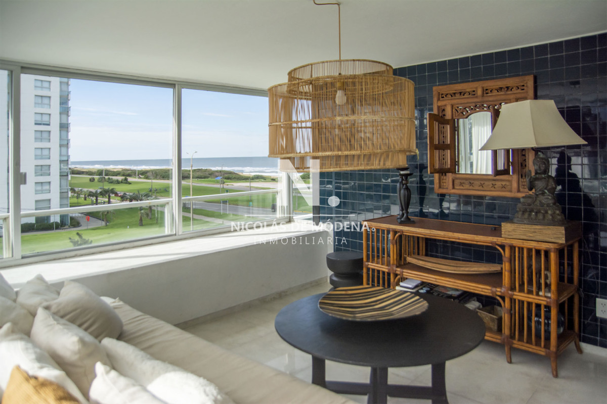 Vende apartamento de 3 dormitorios en Tiburon , Punta del Este  - NDM7875A