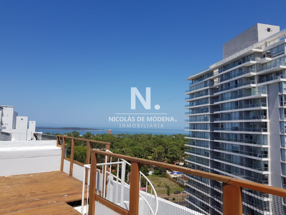 En venta apartamento de 2 dormitorios con terraza privada en Roosevelt  - NDM30078A