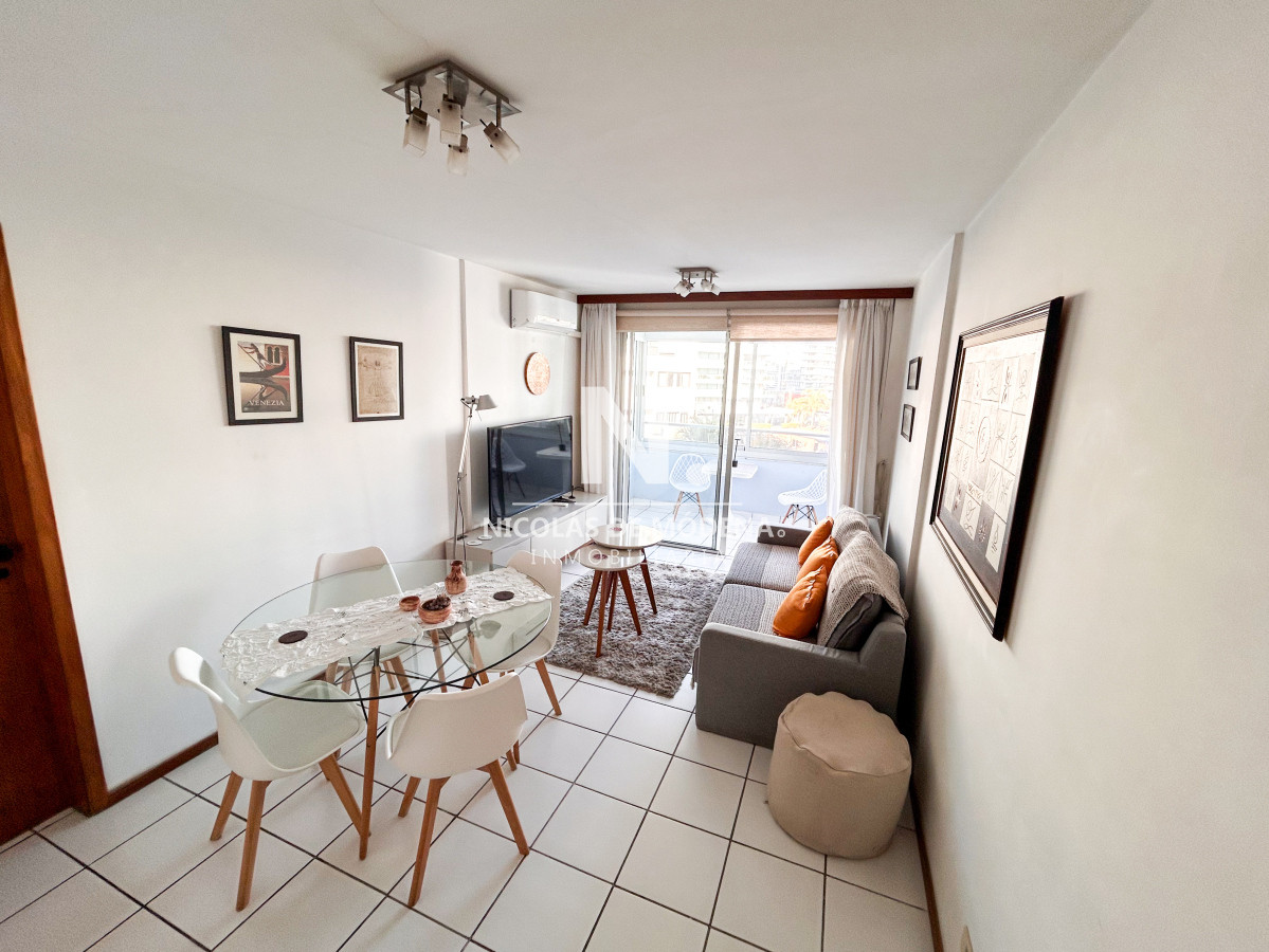 En venta apartamento de 1 dormitorio en Chiverta, Punta del Este. - NDM27057A