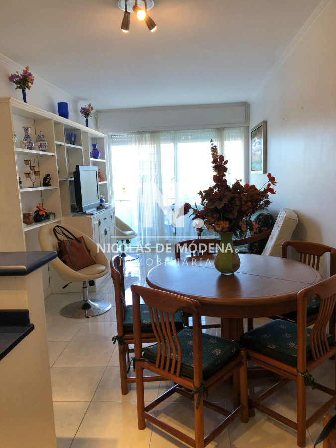 Departamento de 1 dormitorio en alquiler frente a Playa Mansa - NDM14085A