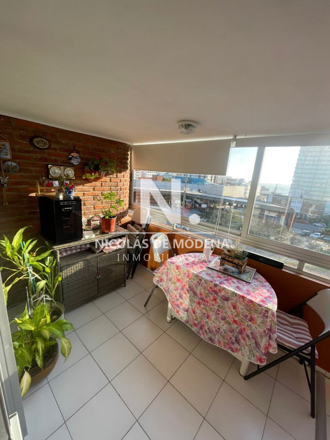 Vende apartamento de 2 dormitorios con agradable vista en Brava, Punta del Este. - NDM23539A