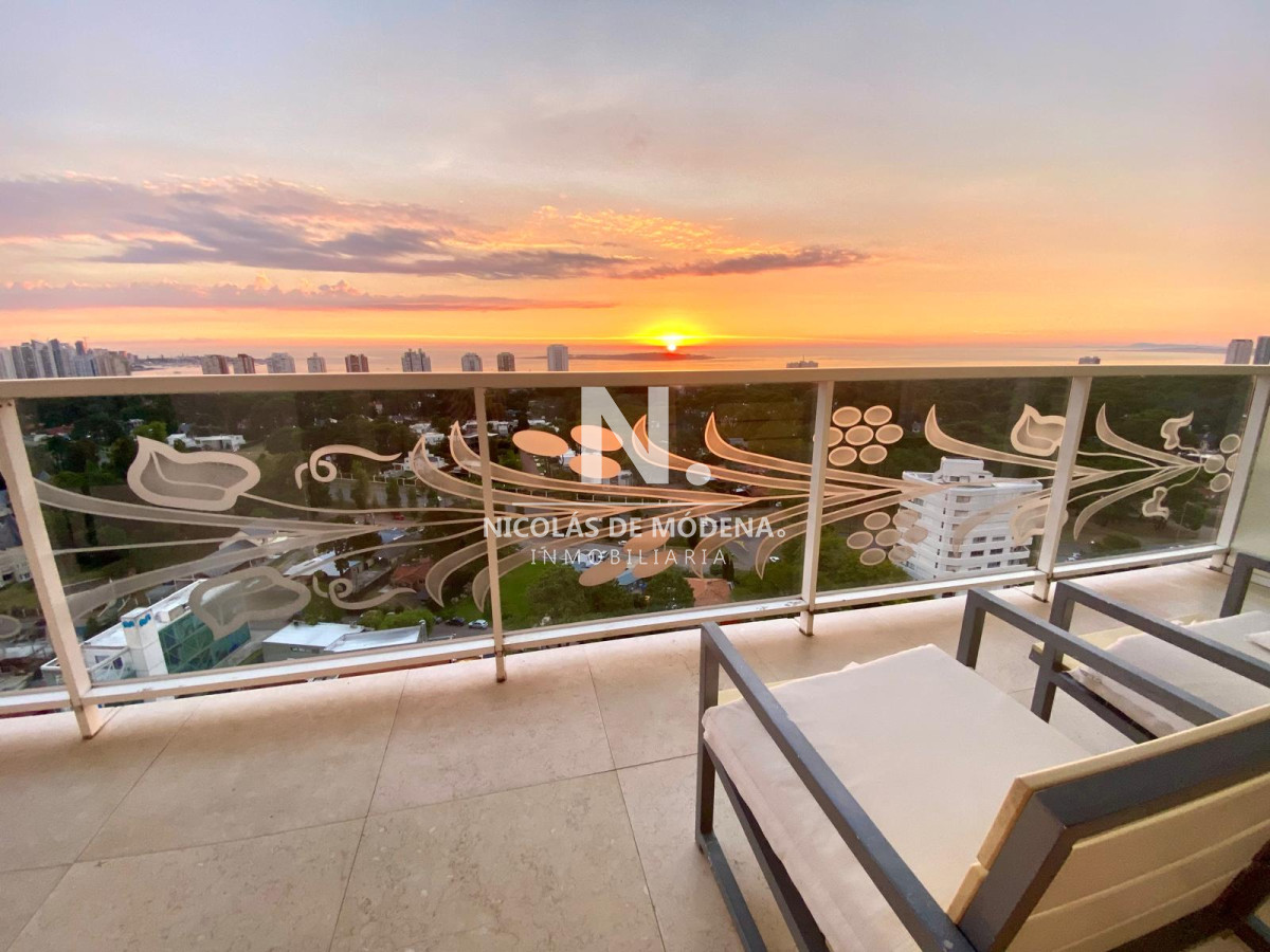 Vende apartamento de 2 dormitorios en Roosevelt, con vista al mar. - NDM25057A