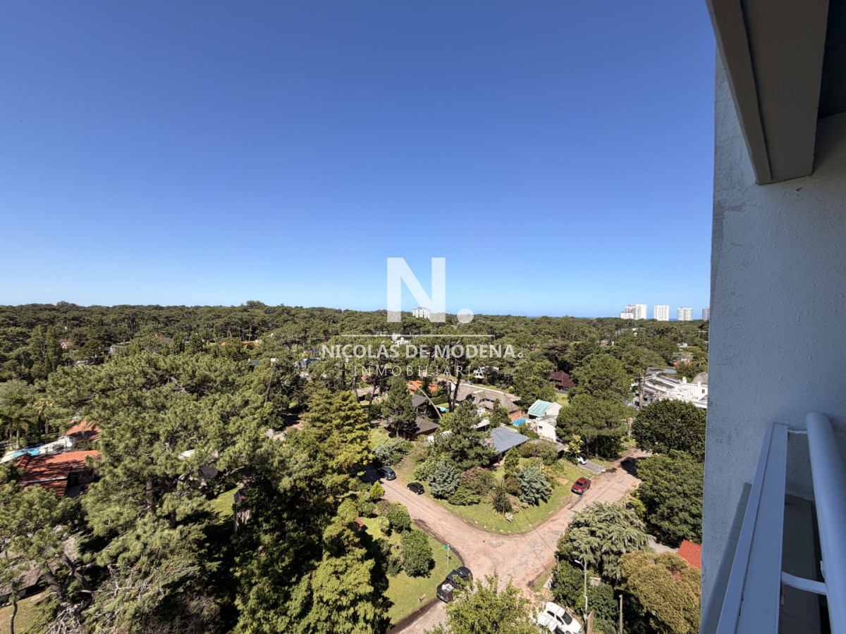 Vende departamento de 2 dormitorios en Punta del Este - NDM28503A