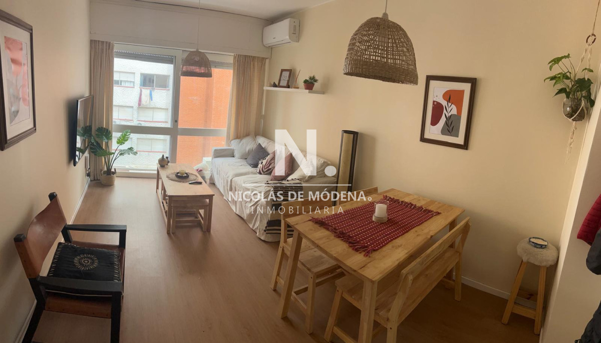 En venta apartamento a metros del mar, con buena iluminacion y 2 dormitorios en Brava, Punta del Este - NDM27835A