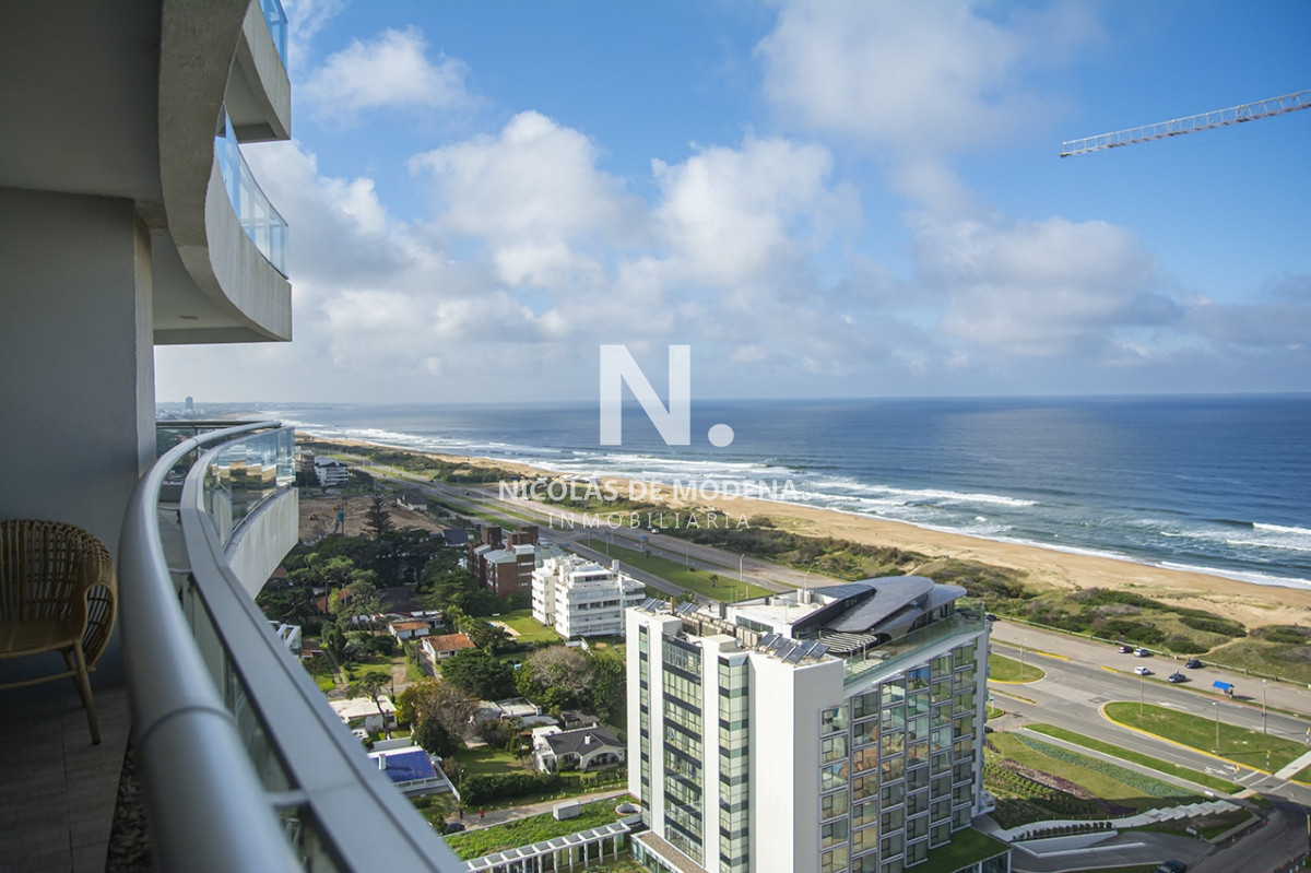 Apartamento en venta, piso alto de Look Brava, Punta del Este  - NDM9766A