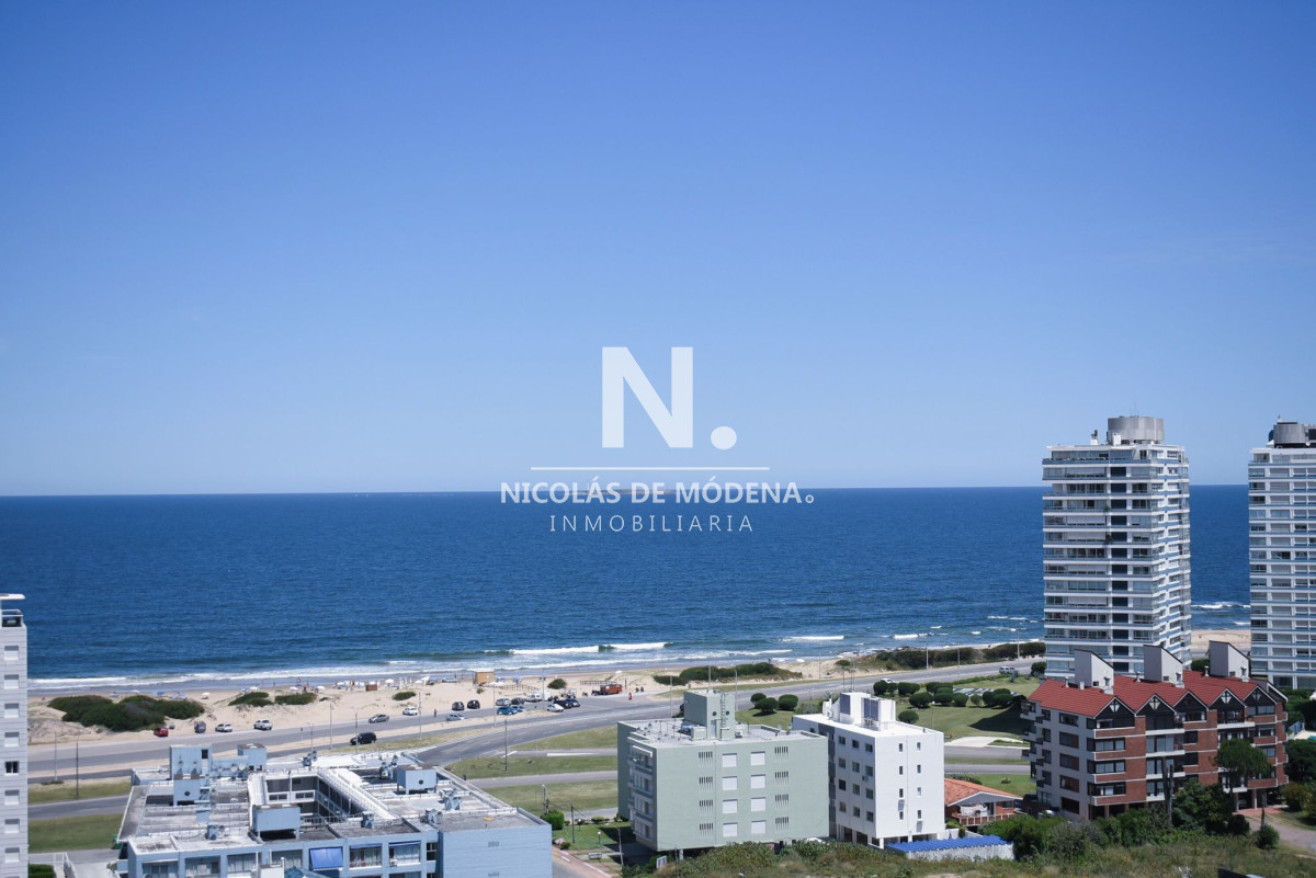 Monoambiente en  Edificio Chronos  a metros del mar , Punta del este  - NDM10631A