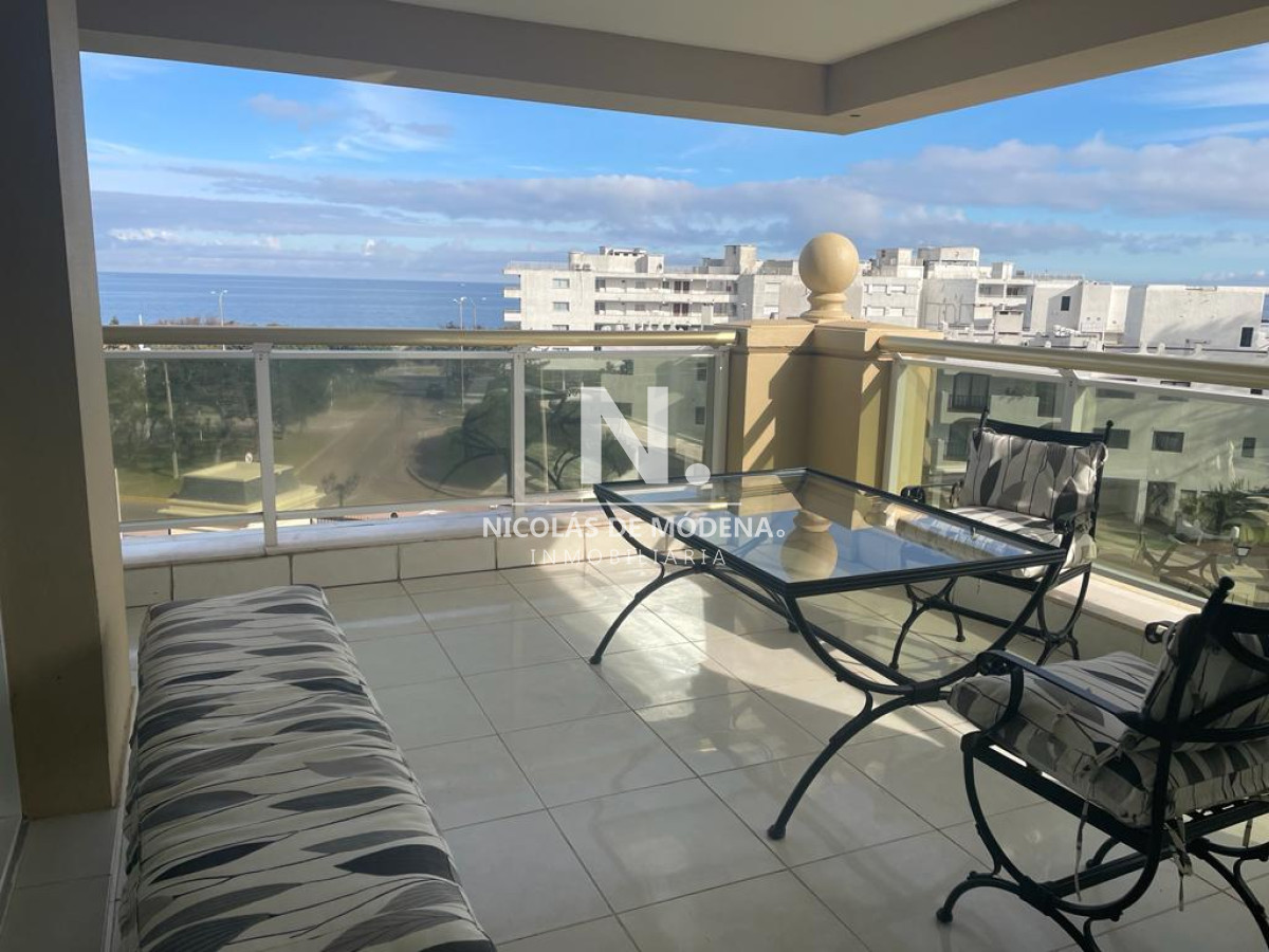 Apartamento en venta en Mansa, Punta del Este de 3 dormitorios en suite. - NDM21416A