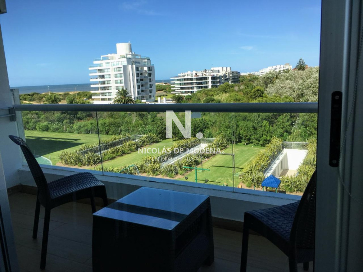 Alquila departamento de 2 dormitorios en Punta del Este - NDM27606A