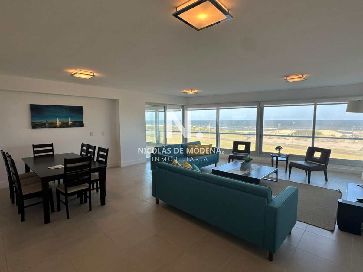 Apartamento de 3 y dependencia en torre de categoria  - NDM28247A