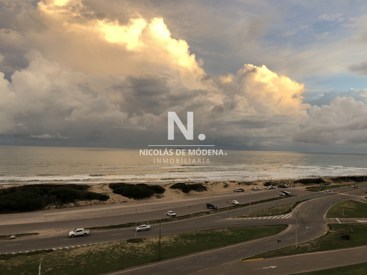 Departamento en venta de 3 dormitorios en Torre Nueva York. - NDM11373A