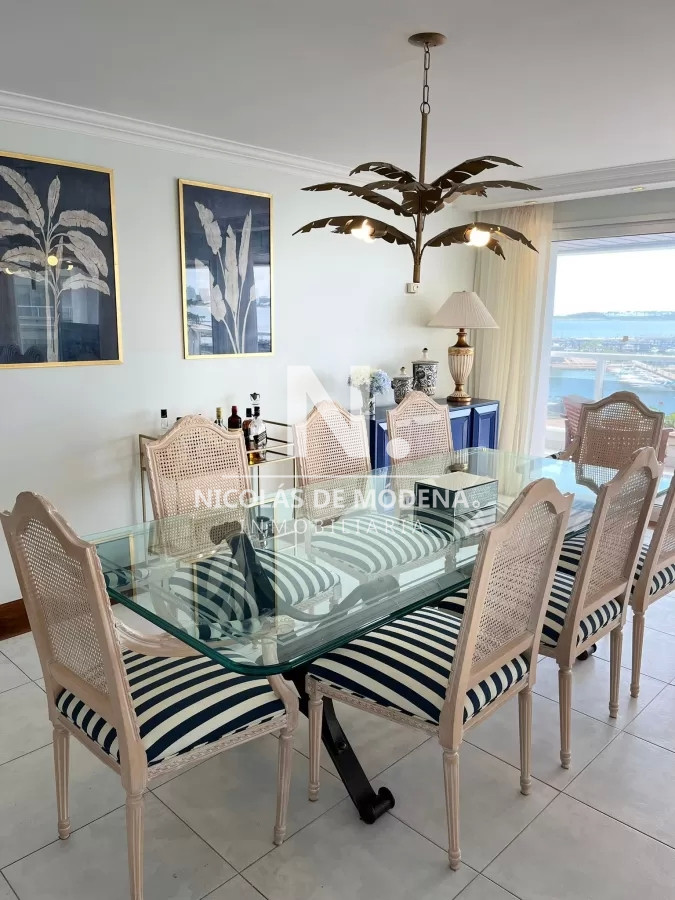 Impecable departamento, comodo e iluminado con hermosa vista