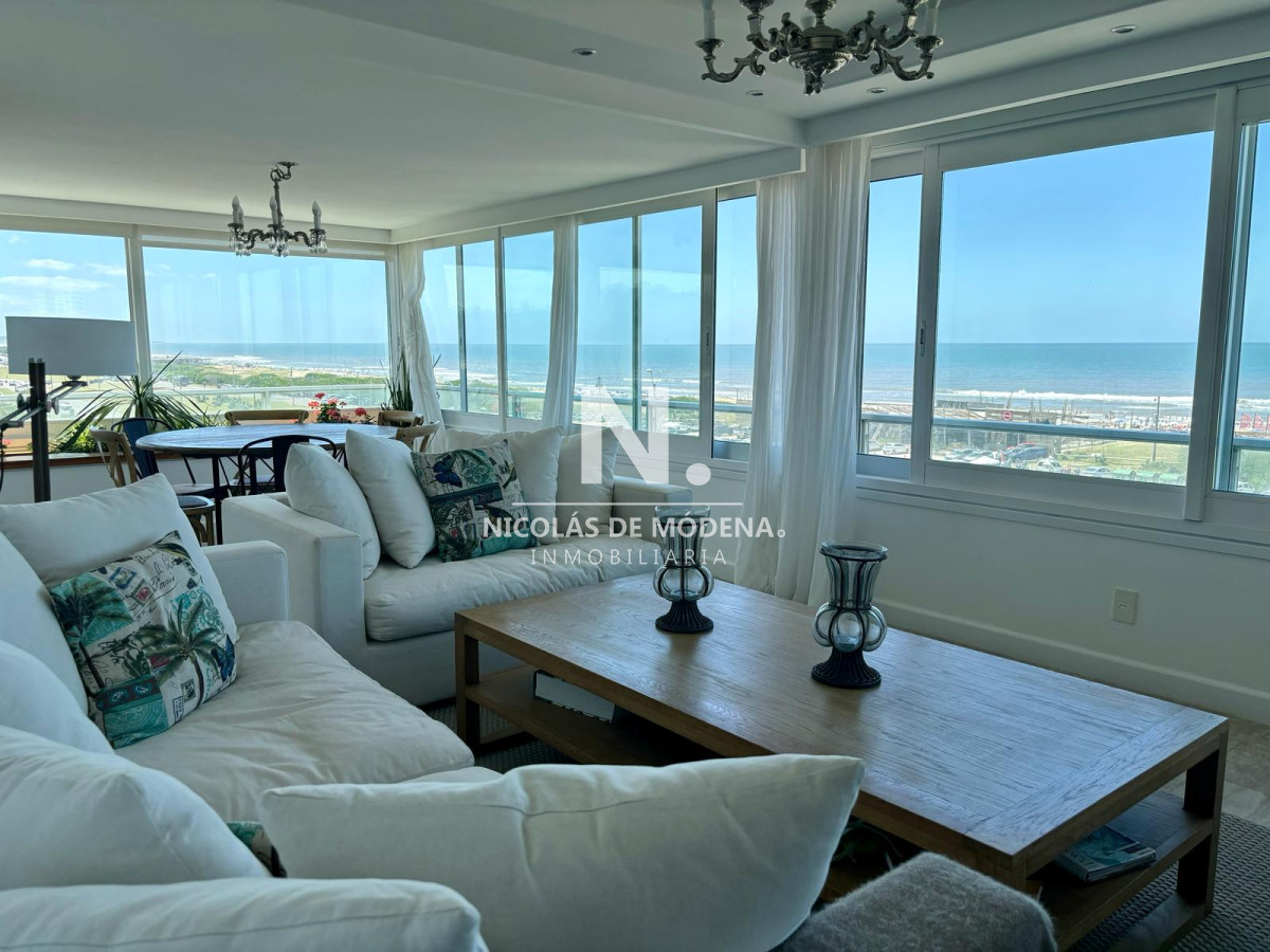 Vende apartamento con vista espectacular de 3 dormitorios, en Brava Punta del Este. - NDM23382A