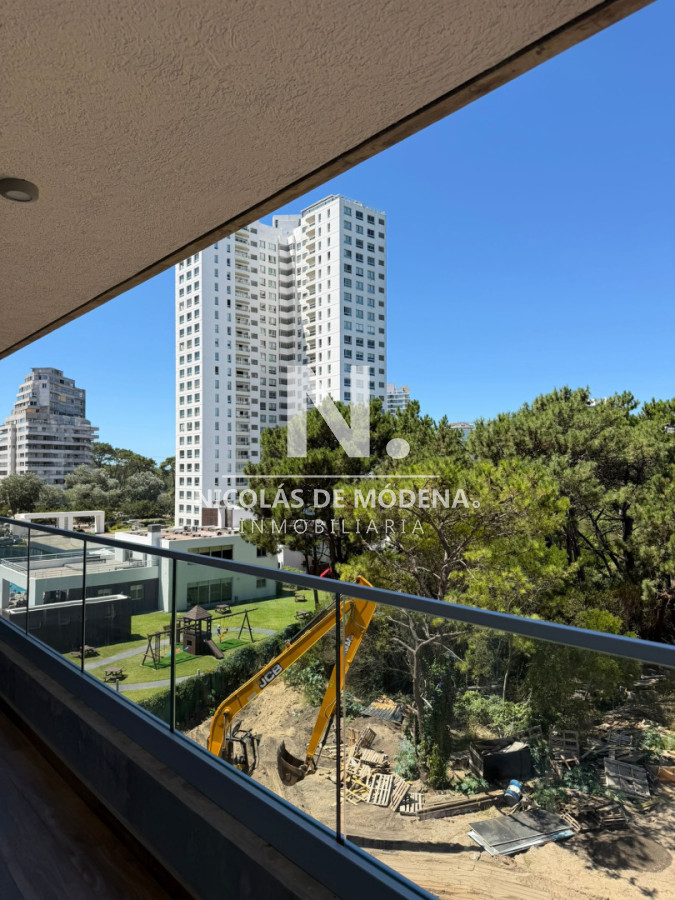 Vende apartamento en Brava, Punta del Este de 2 dormitorios. - NDM23278A