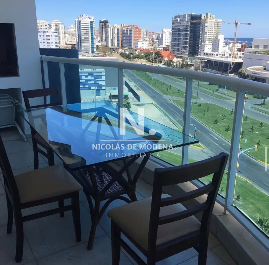 Departamento de 2 dormitorios con parrillero en venta en Casino Tower - NDM17695A