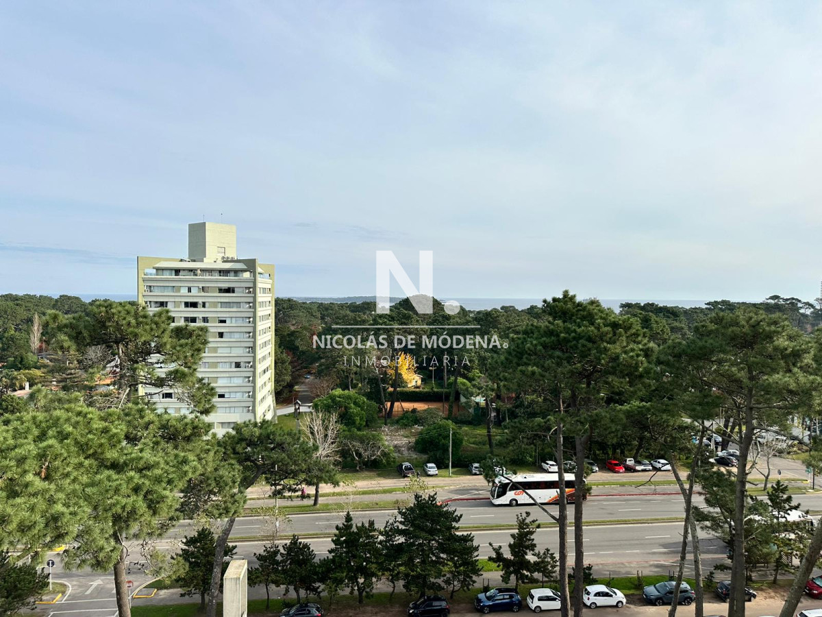 Apartamento de 1 dormitorio en Venta en Av. Roosevelt , Punta del este  - NDM22771A