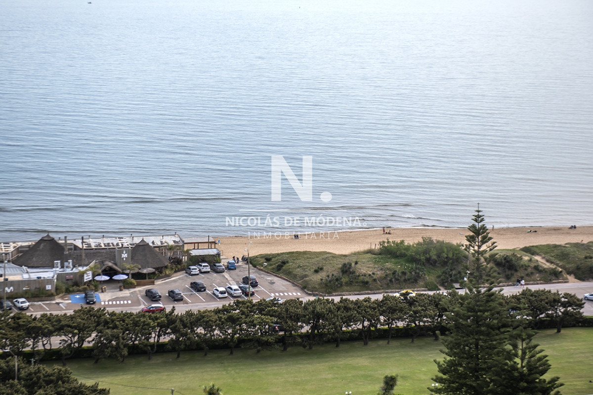 APARTAMENTO EN VENTA 2 DORMITORIOS, PLAYA MANSA - NDM18321A